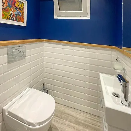 Apartment The Rockefeller 2bed 2bath Apt In Plaka Athens
